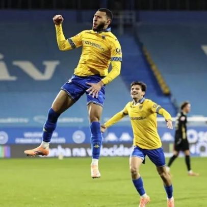 Ex-scout do Estoril que descobriu Begraoui elogia características do jogador