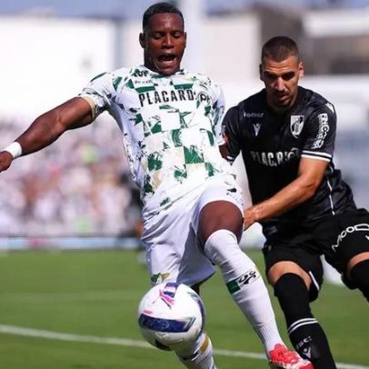 Teguia tenta regresso à titularidade no Moreirense