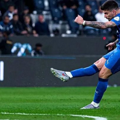 Rúben Neves renova contrato com o Al Hilal