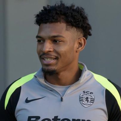 Luís Guilherme dinamiza o jogo com o carrossel