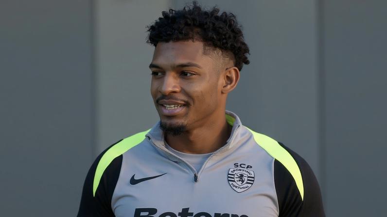 Luís Guilherme durante o treino do Sporting