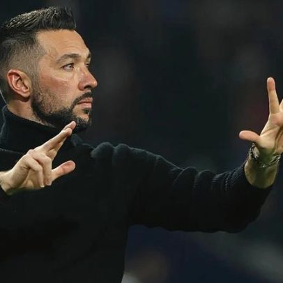 Francesco Farioli na lista do Tottenham, mas não sai a meio da época