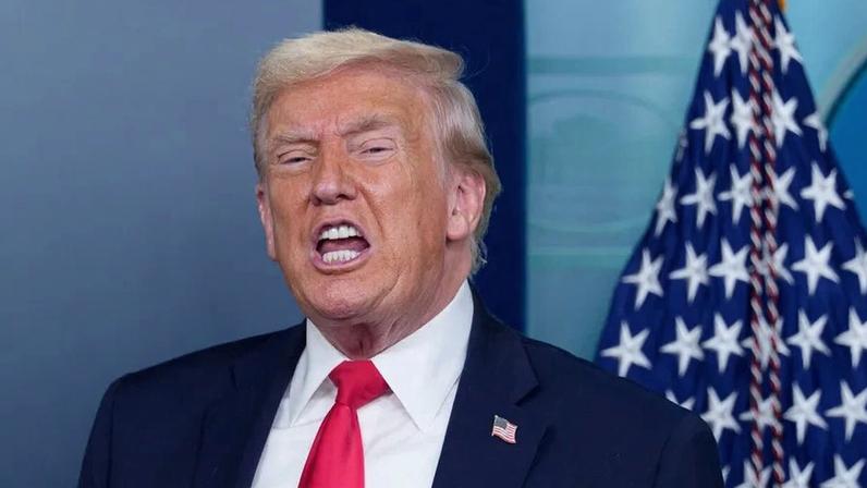 Trump concede perdão a cinco ex-jogadores da NFL por perjúrio ou tráfico de droga