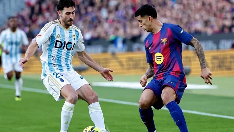 João Cancelo em ação