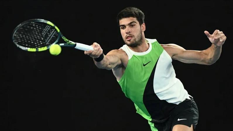 Carlos Alcaraz mantém n.º 1 no ranking mundial