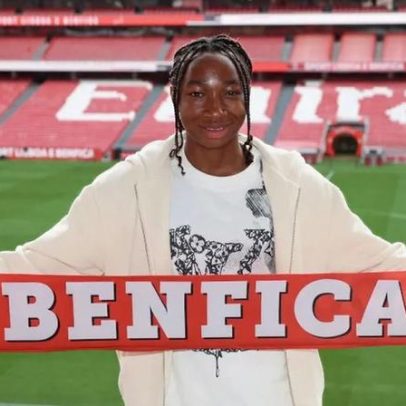 Michaely Bihina oficializada no Benfica, sonho realizado