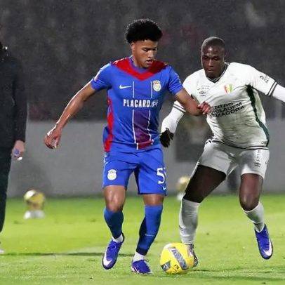 Chissumba e Sabit Abdulai podem deixar o Alverca