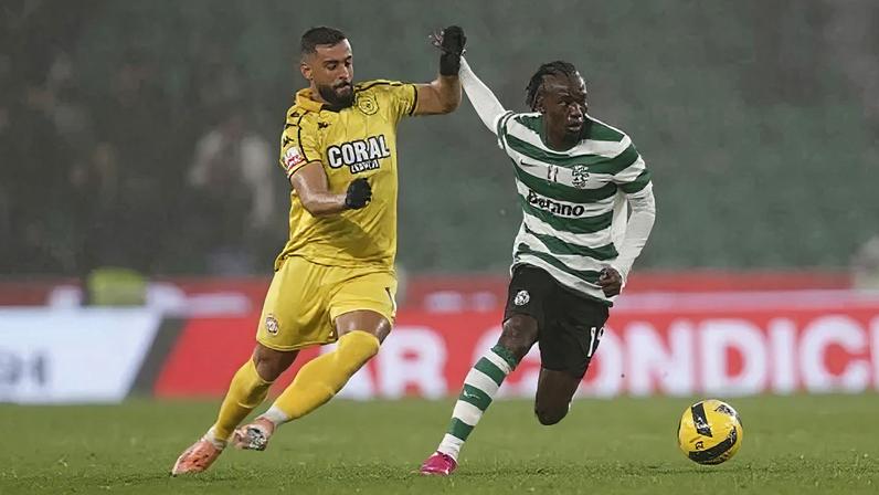 Faye no Sporting-Nacional