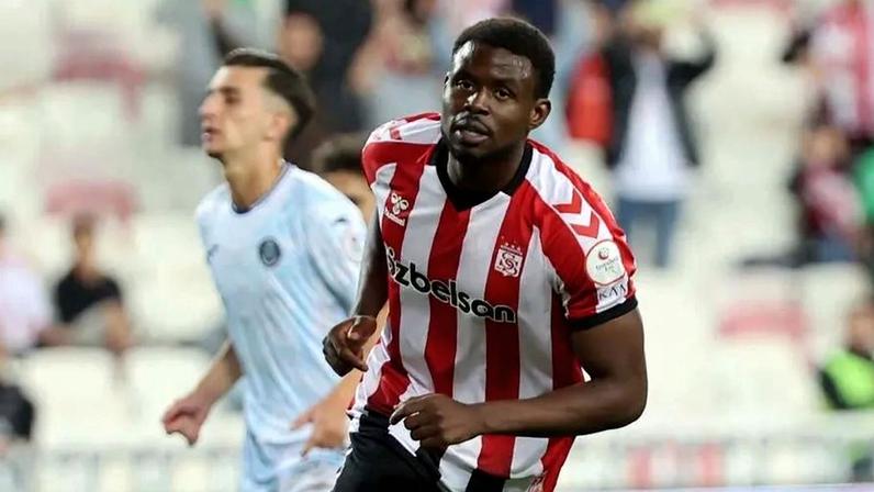 Kimpioka reforça ataque do Tondela