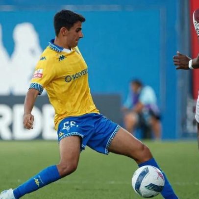Tiago Parente é emprestado pelo Estoril