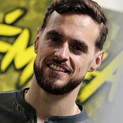 Manu reforça a baliza do Fafe