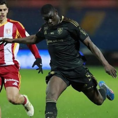 Vasco da Gama tenta contratar Abdu Conté e recebe recusa do Casa Pia