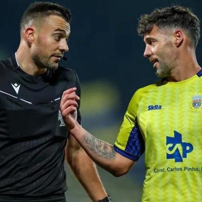 Motivos pessoais impedem acordo entre David Simão e Farense