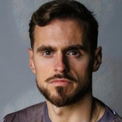 Manu Costa reforça baliza do Fafe