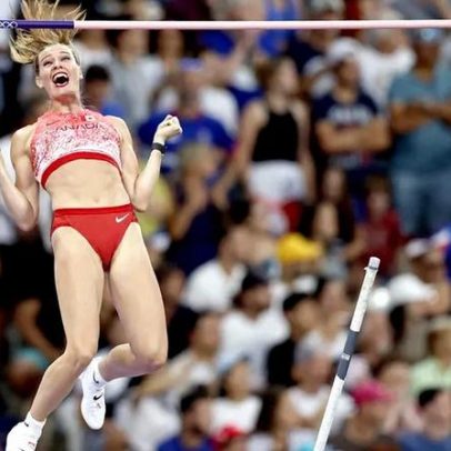 Medalha de bronze no salto com vara em Paris 2024 suspensa provisoriamente