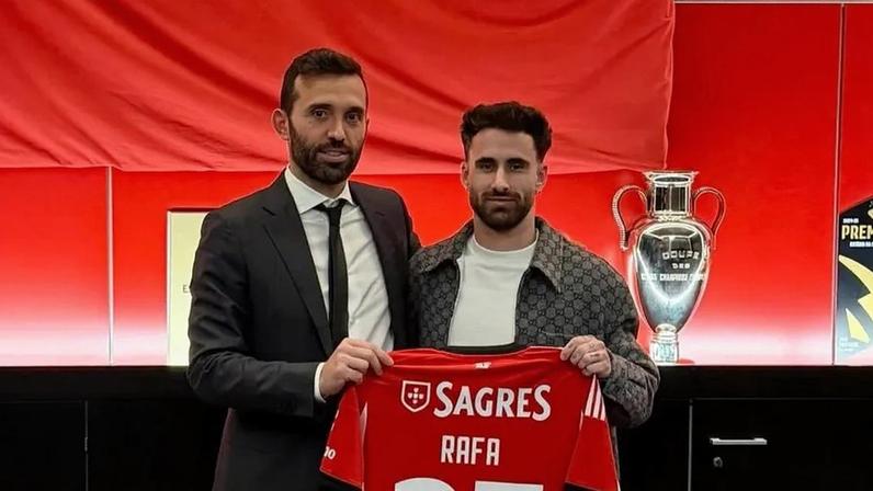 João Araújo com o extremo