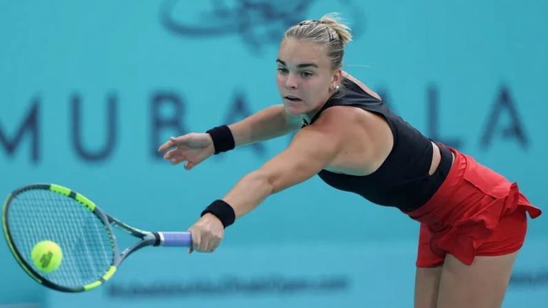 Sara Bejlek conquista título em Abu Dhabi após vitória contra Ekaterina Alexandrova