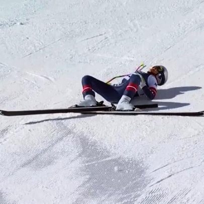 Lindsey Vonn sofre queda durante prova de downhill