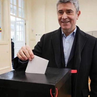 José Luís Carneiro apela ao voto e solidariza-se com vítimas do mau tempo