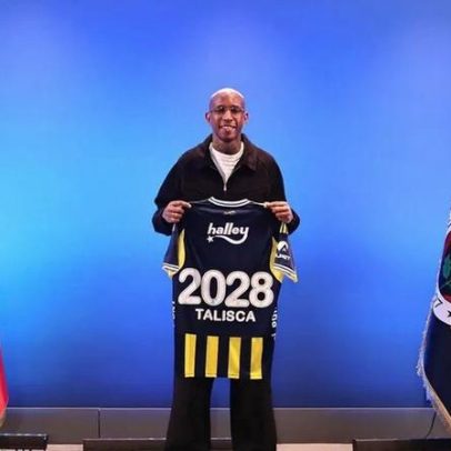Talisca renova com o Fenerbahçe e está feliz com o acordo