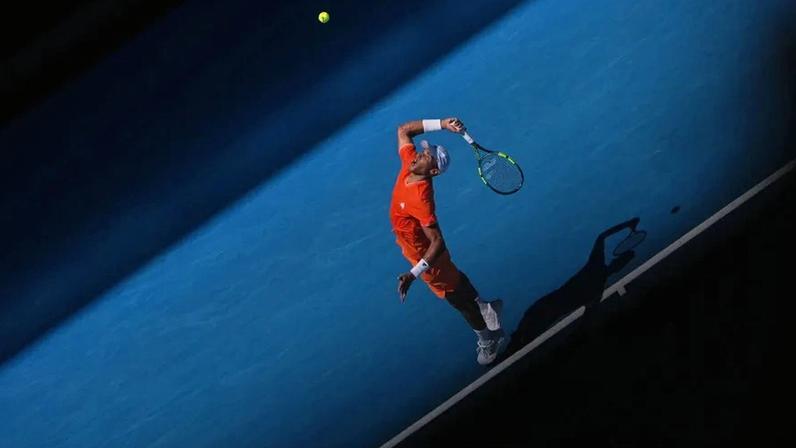 Félix Auger-Aliassime revalida título em Montpellier