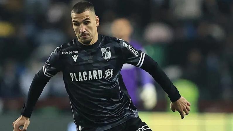 João Mendes terminou jogo com o Arouca com queixas e vai ser reavaliado