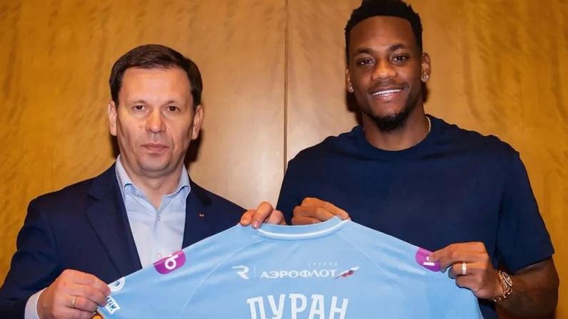 Jhon Durán emprestado ao Zenit