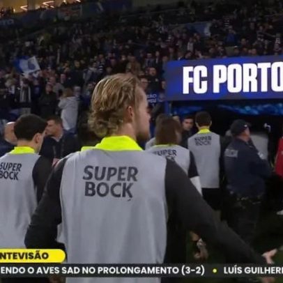 FC Porto multado 35 mil euros no clássico por camisola atirada a Hjulmand