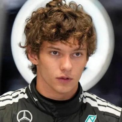 Kimi Antonelli sai ileso após acidente de carro