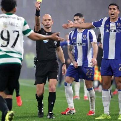 Penálti para o Sporting e expulsão de Kiwior, Iturralde González analisa Porto-Sporting