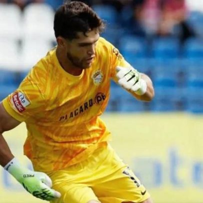 André Gomes regressa à baliza do Alverca frente ao Tondela