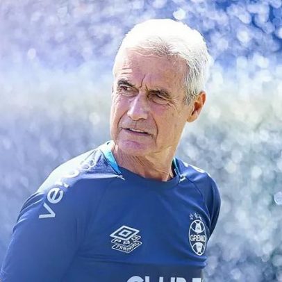 Luís Castro volta a perder no Brasileirão e assume responsabilidade