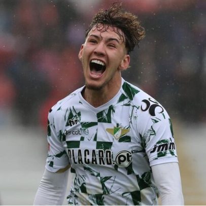 Diogo Travassos recebe prémio e diz estar no bom caminho