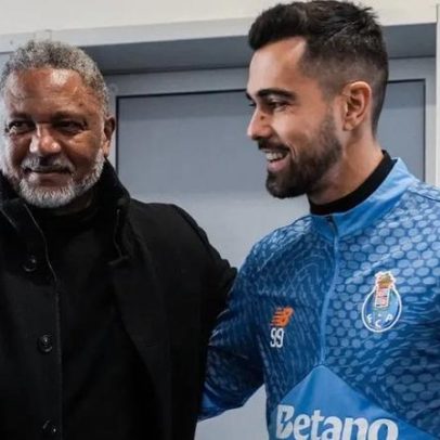 Aloísio dá palestra ao plantel do FC Porto e incentiva a aproveitar a oportunidade