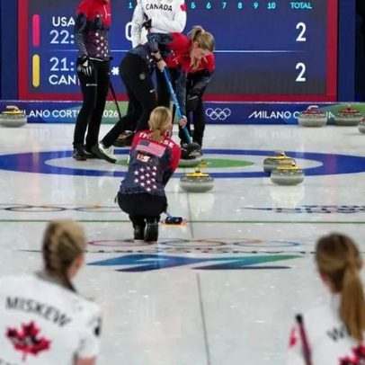 Estados Unidos vence Canadá no curling pela primeira vez em Jogos Olímpicos