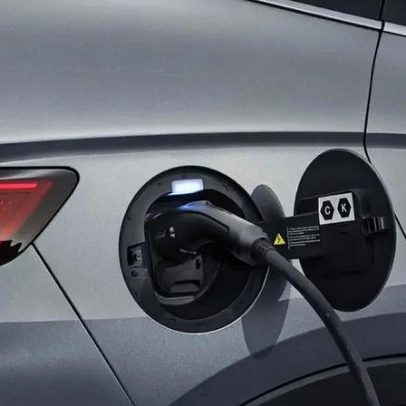 Fim da euforia com os elétricos custa 65 mil milhões às fabricantes de automóveis