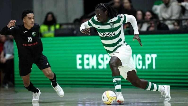 Zicky voltou ontem às quadras