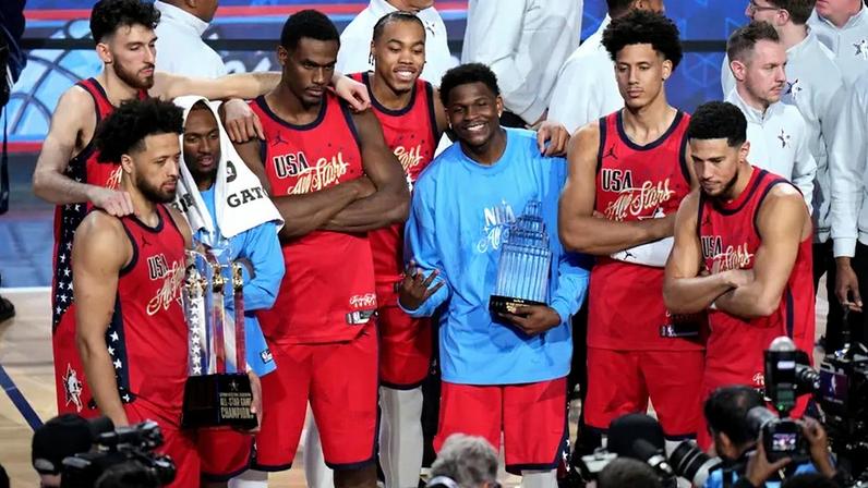 Jovens batem veteranos dos Estados Unidos na final do All Star Game da NBA