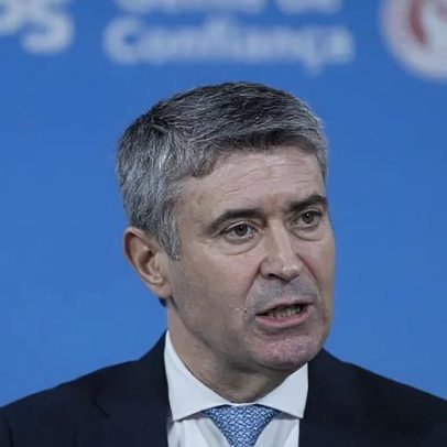 José Luís Carneiro formaliza recandidatura à liderança do PS