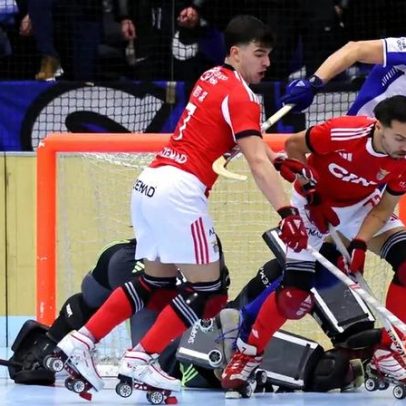 Porto-Benfica empatam 4-4 e Águias mantêm invencibilidade