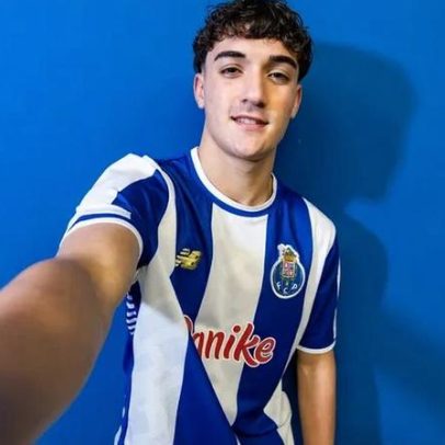 Gustavo Guerra assina contrato profissional com o FC Porto