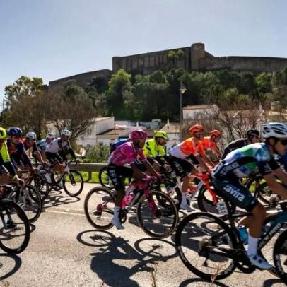 Paulo Seixas vence na Fóia e lidera Volta ao Algarve sobre Ayuso e Almeida