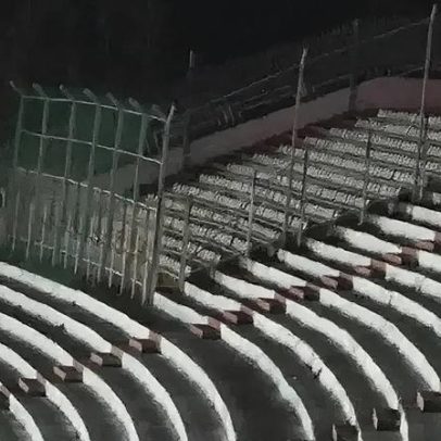 Adeptos do Crystal Palace chocados com bancada visitante