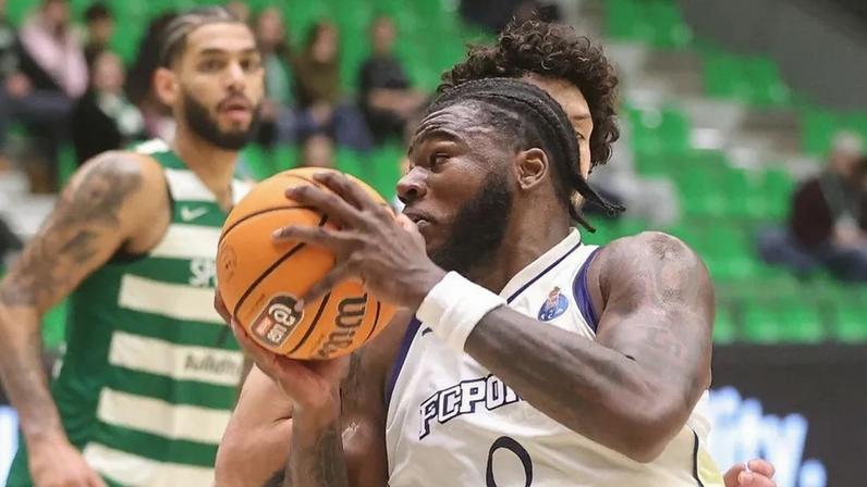 Duelo entre Sporting e FC Porto