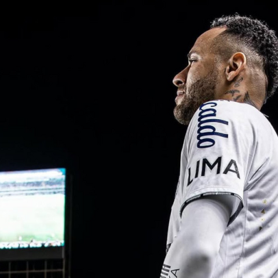 Neymar admite possível reforma no futebol em dezembro