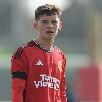 Irmão de promessa do Manchester United é acusado de tentativa de homicídio