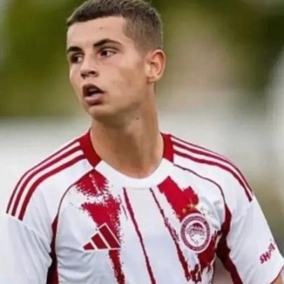 Paris SG acompanha de perto o jovem Mouzakitis, promessa do clube