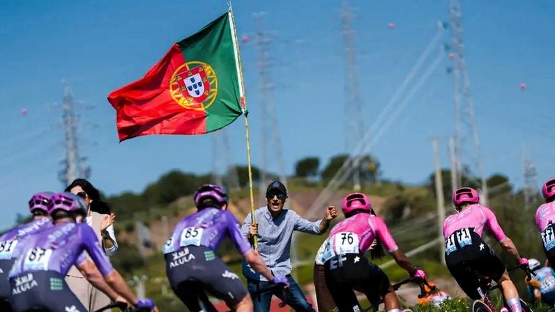 Pelotão a caminho de Lagos