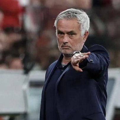 Mourinho elogia a mensagem dos adeptos do Benfica e diz que seguiu o cântico