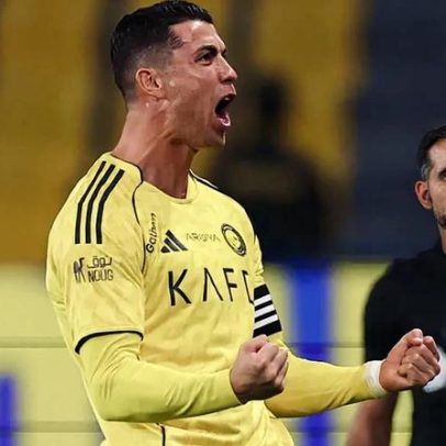 Cristiano Ronaldo soma dois golos na vitória do Al Nassr sobre o Al Hazem